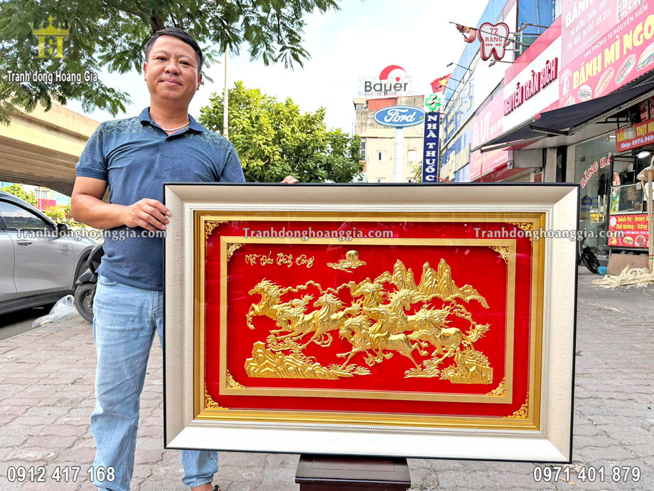 Tranh mã đáo thành công mạ vàng là dòng sản phẩm tranh đồng cao cấp