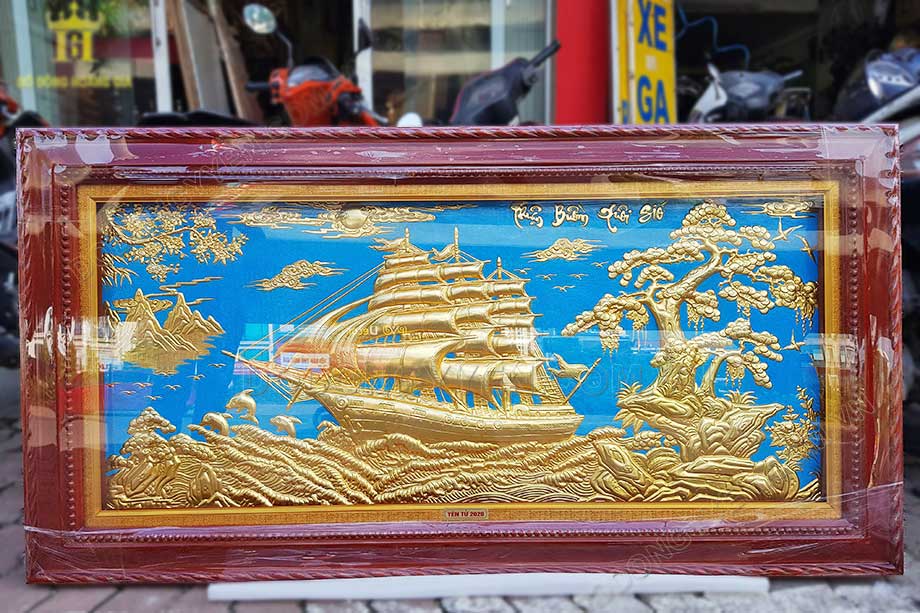 Tranh Thuận buồm xuôi gió đồng dát vàng nền xanh