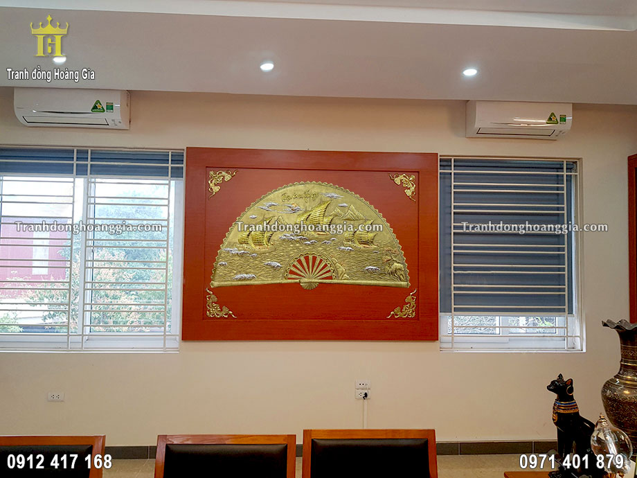Treo tranh thuận buồm xuôi gió bằng đồng vàng mang lại may mắn tài lộc