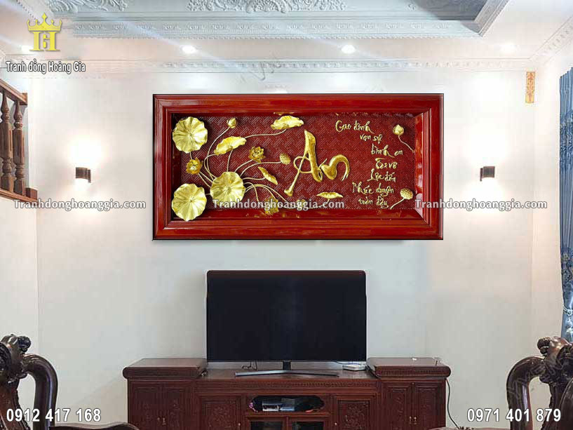 Tranh đồng Hoàng Gia là địa chỉ chế tác tranh chữ an hoa sen mạ vàng uy tín