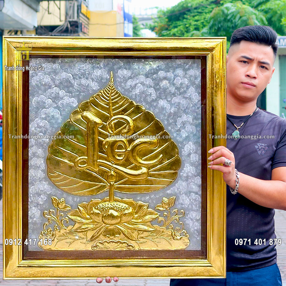 Treo tranh lá bồ đề chữ lộc mạ vàng mang đến bình an cho gia chủ