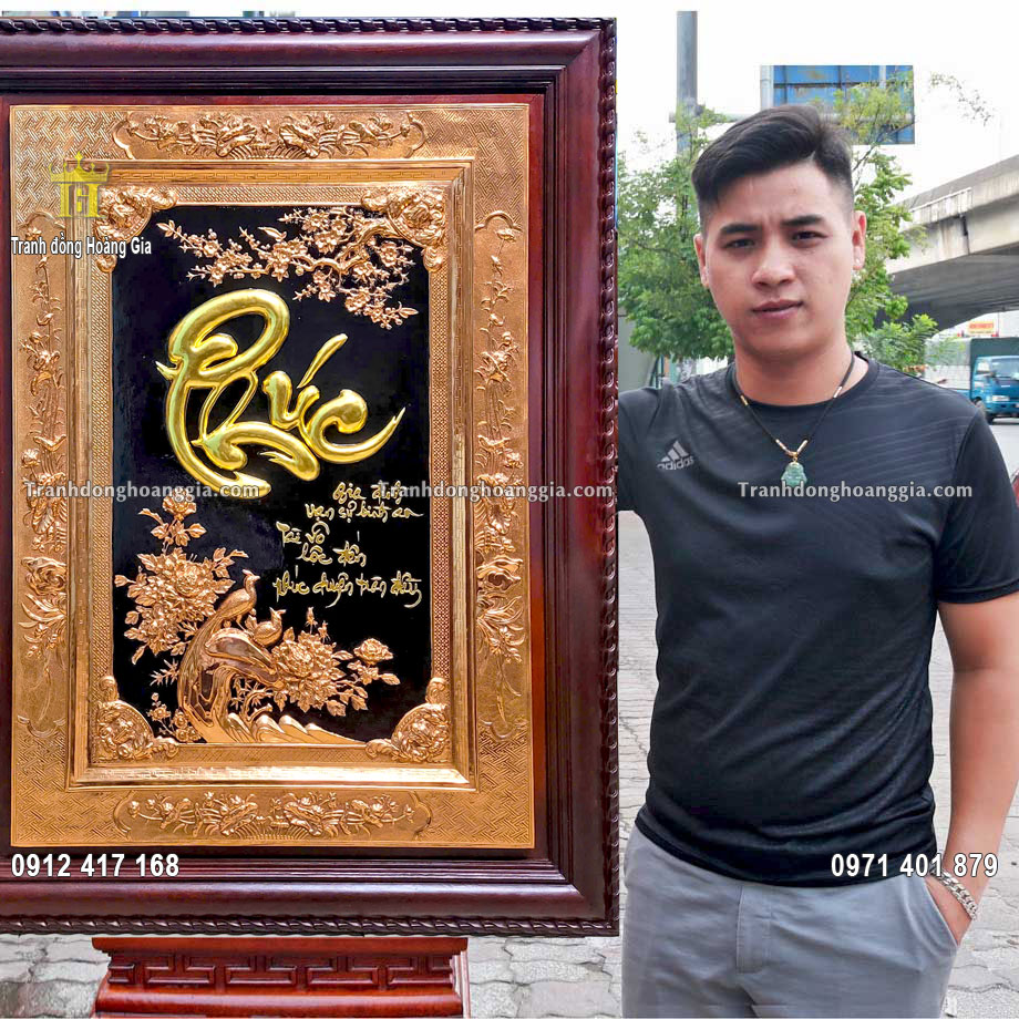 Bức tranh chữ phúc thư pháp được chế tác hoàn toàn thủ công truyền thống