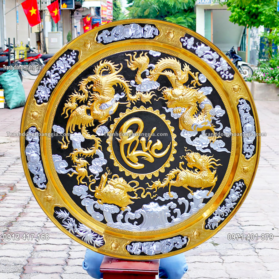 Tranh chữ phúc bằng đồng mạ vàng 24K là dòng sản phẩm tranh đồng cao cấp nhất
