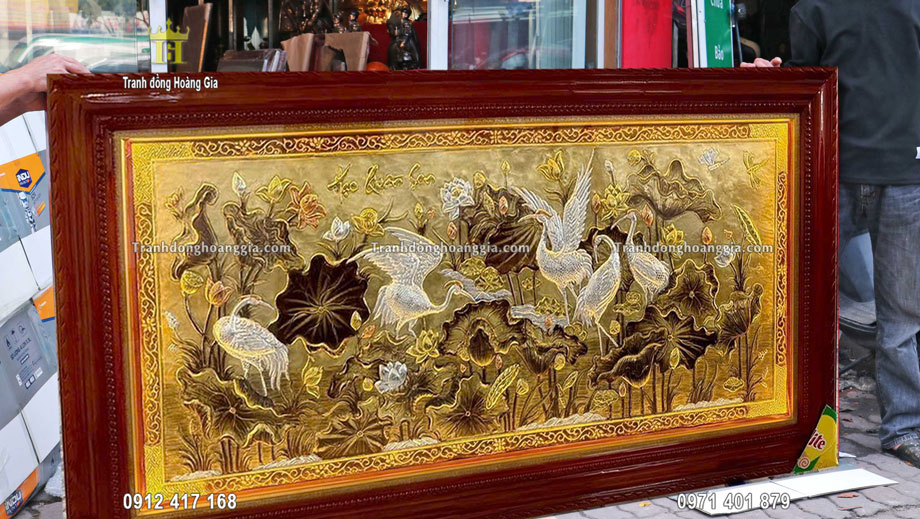 Tranh đồng quê thích hợp để bày trí cho không gian phòng khách sang trọng và ý nghĩa
