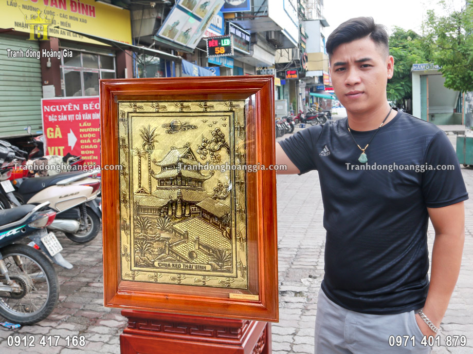 Bức tranh tài hiện lại hình ảnh chân thực chùa Keo tại Thái Bình